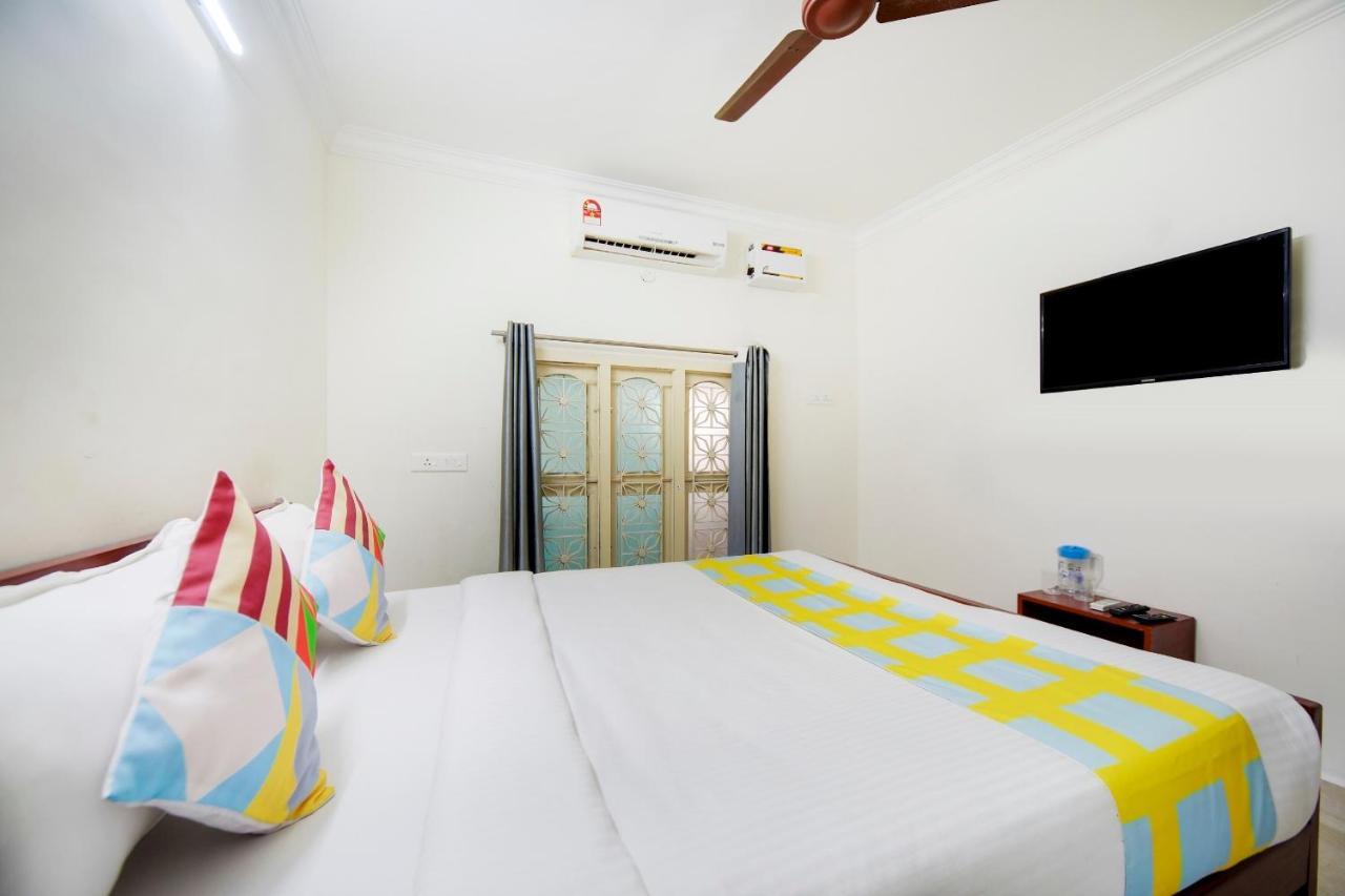Hotel Yadvik Chennai Extérieur photo