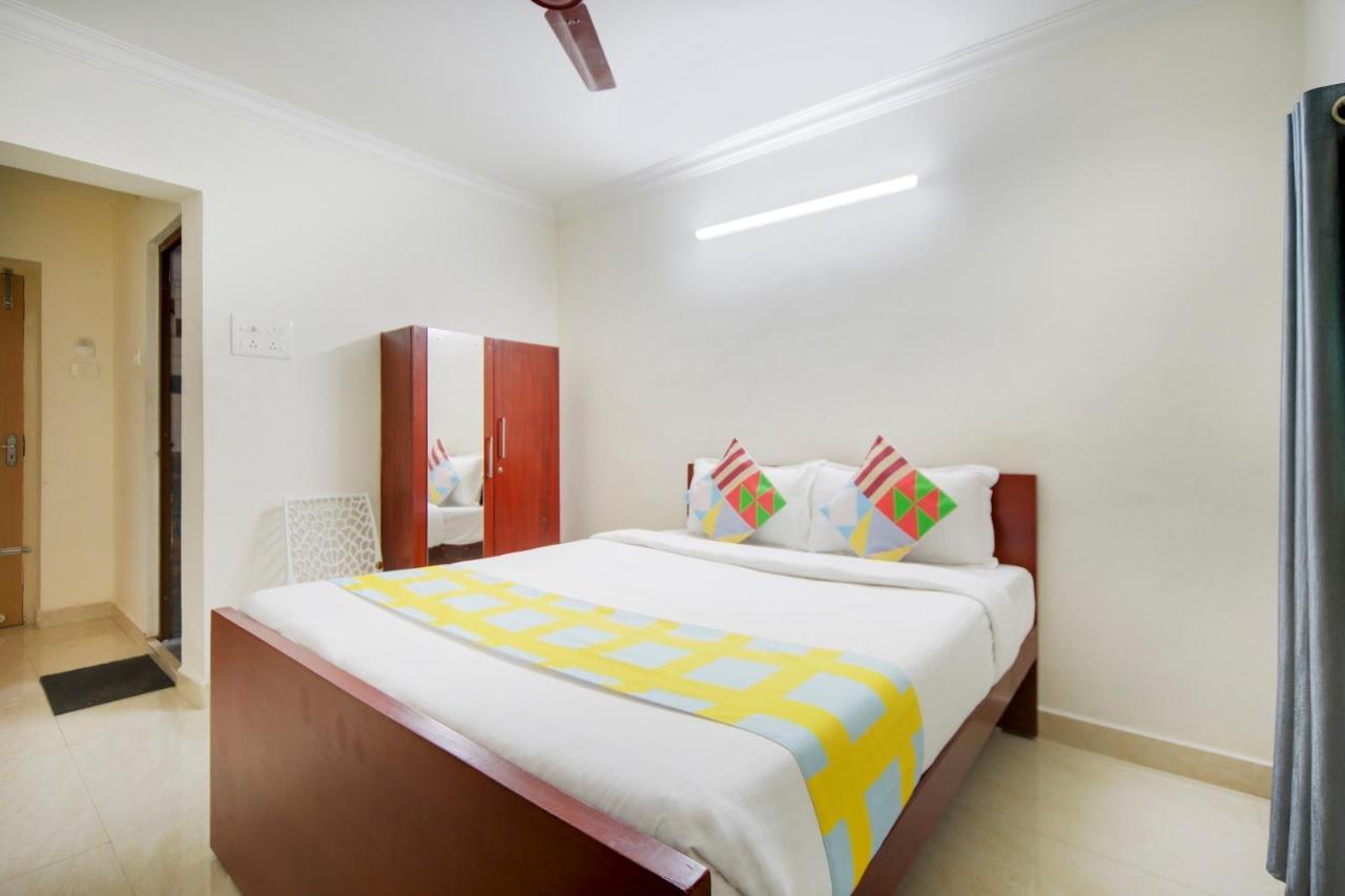 Hotel Yadvik Chennai Extérieur photo