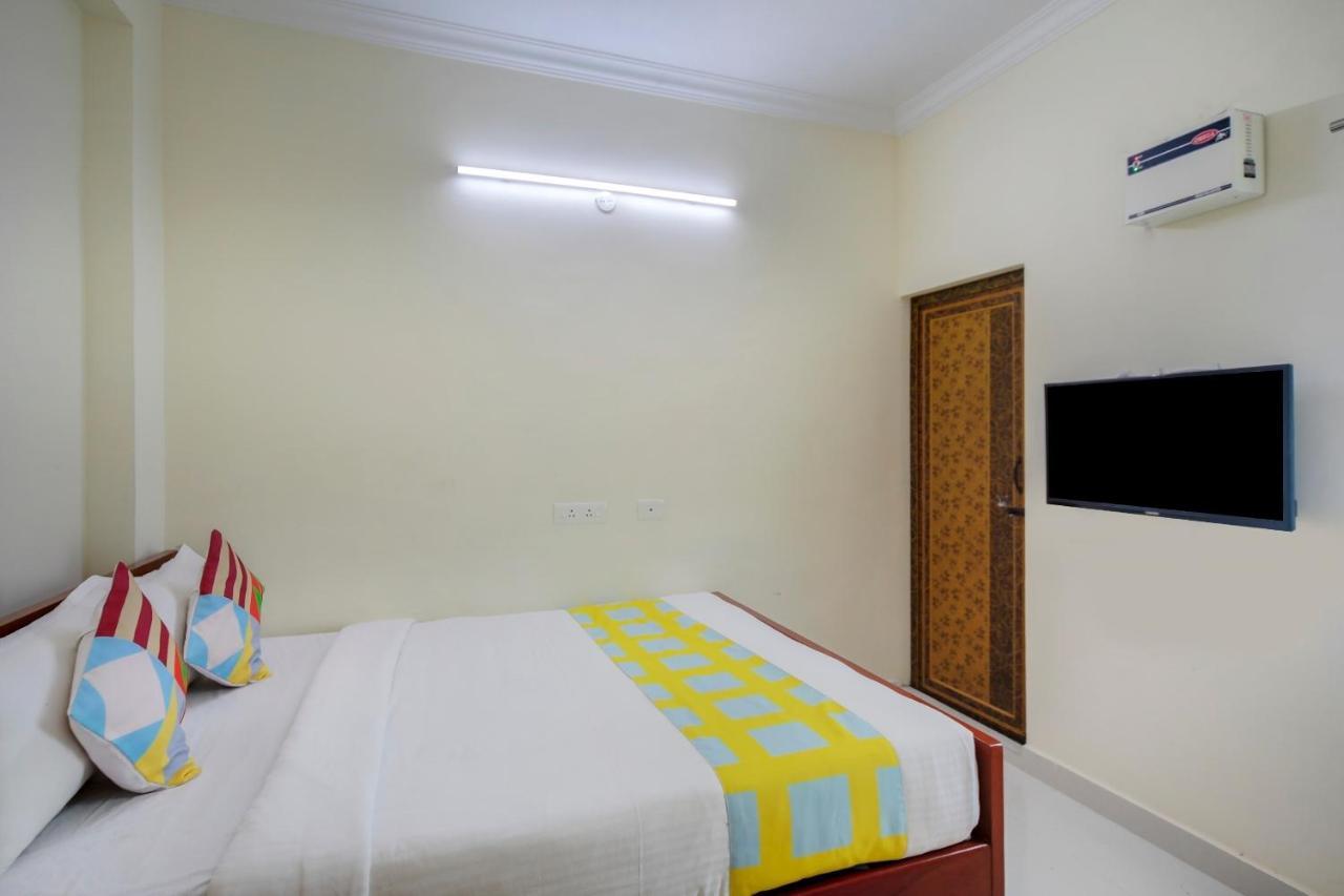 Hotel Yadvik Chennai Extérieur photo
