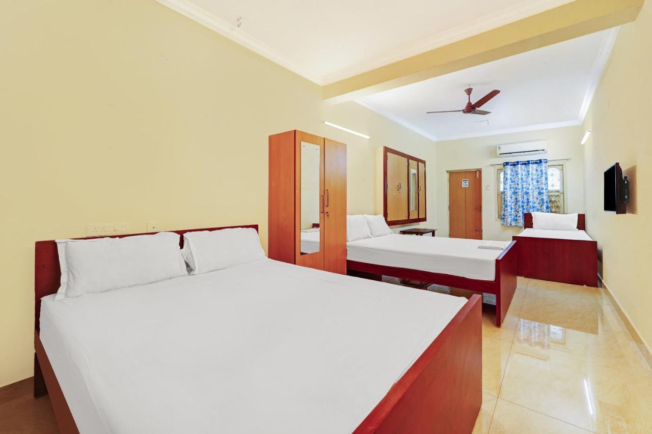 Hotel Yadvik Chennai Extérieur photo